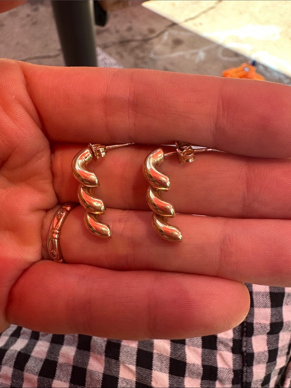 14k Gold Vintage Classic San Marco Macaroni Earrings - Picture 3 of 8